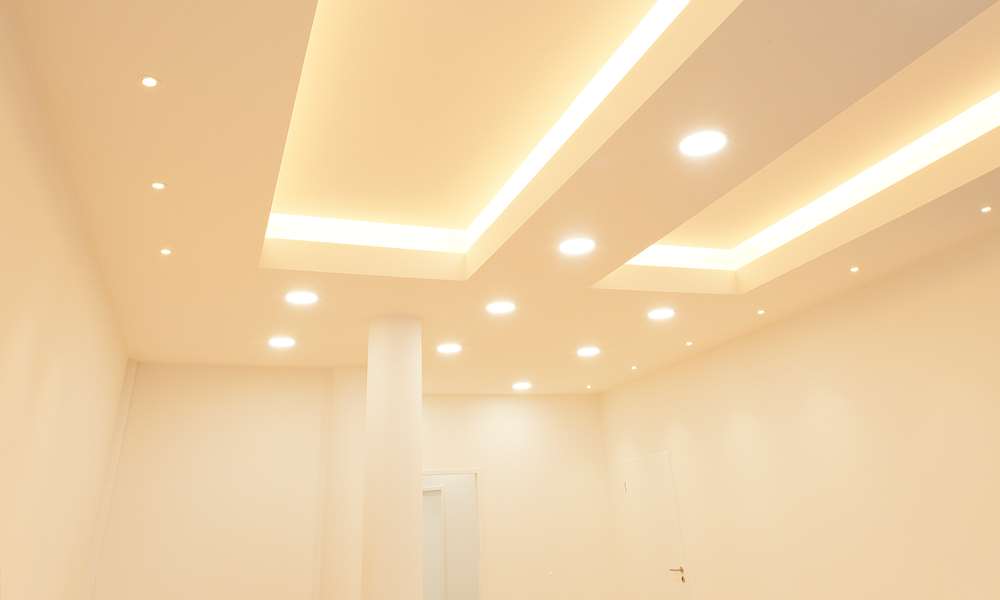 Indirekte Beleuchtung mit LED Stripes, Grundbeleuchtung mit Carmen und Slim Lights
